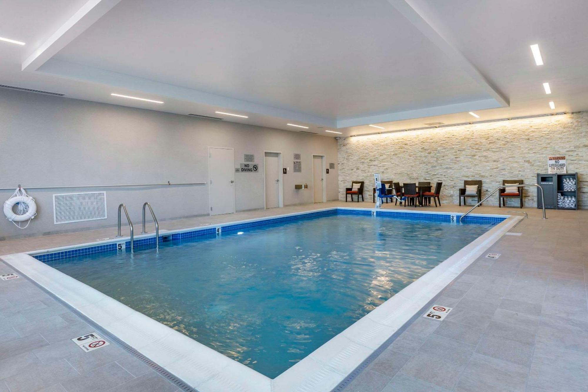 Cambria Hotel Manchester South Windsor Zewnętrze zdjęcie